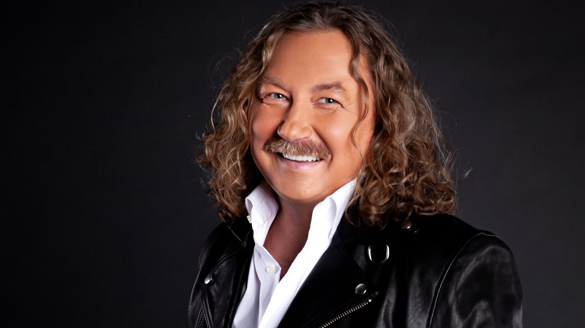 Игорь Николаев